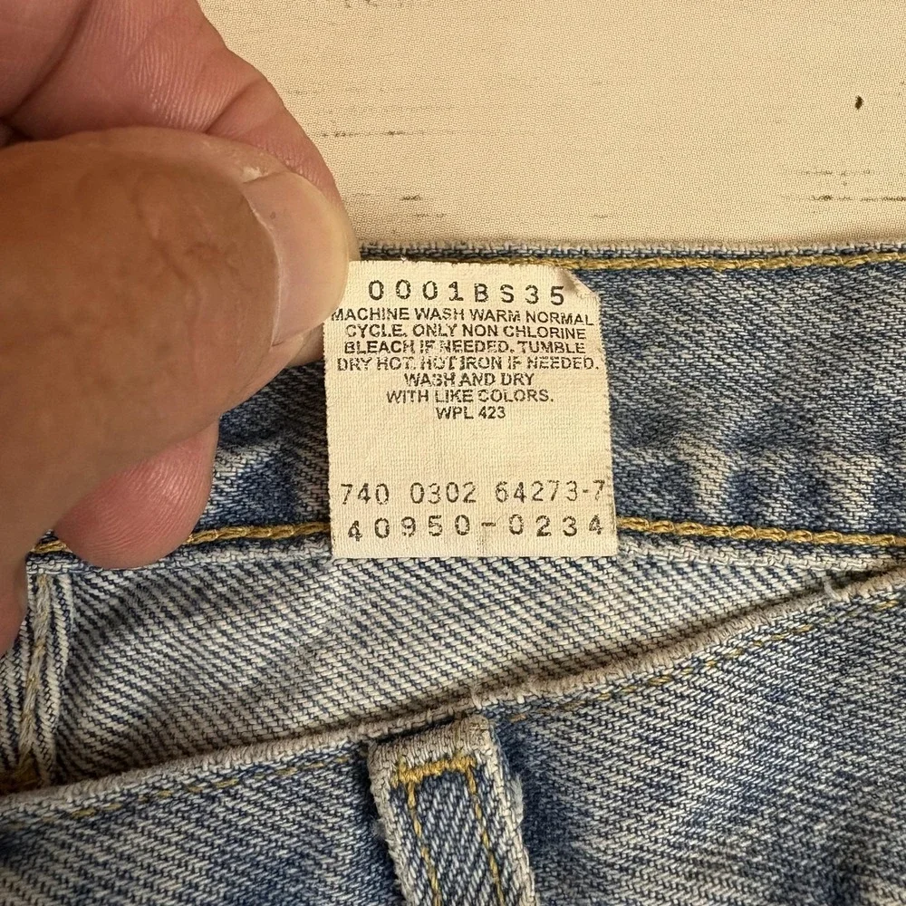 Vintage Levi's 550 Relaxed Tapered Jeans Student Fit 10 Husky 33X28 Light Wash